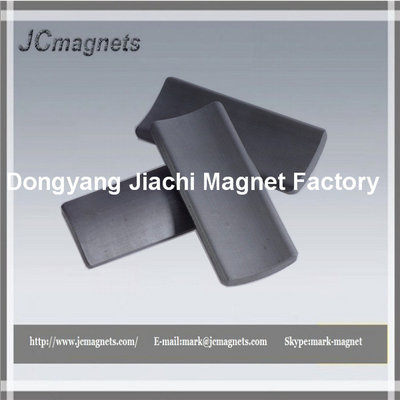 China Best Ceramic Arc Magnet in Magnetic material supplier