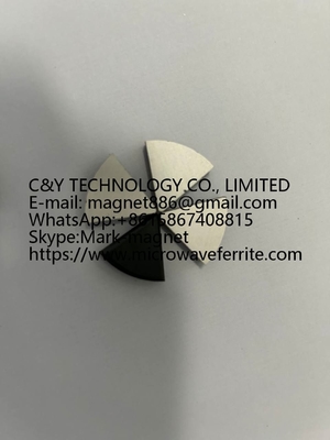 China Stability Microwave Ferrite / Substrate Custom Shape 400-5000Gs Magnetization 10-600Oe Resonance supplier