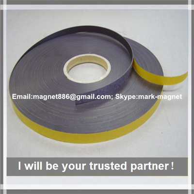 China Magnetic strip; Flexible rubber magnet strip Магнитная лента 12,7 тип А и B с клеевым слоем supplier